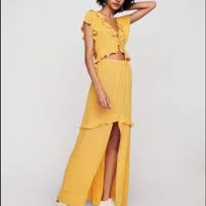 NWT Express Flutter Sleeve Maxi Dress